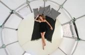 Cocoon Tree bed